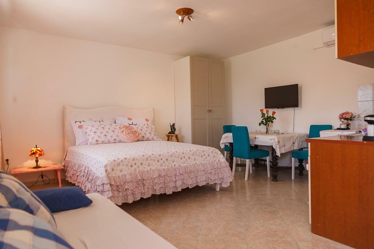Castello Flower Apartment Kaštela エクステリア 写真